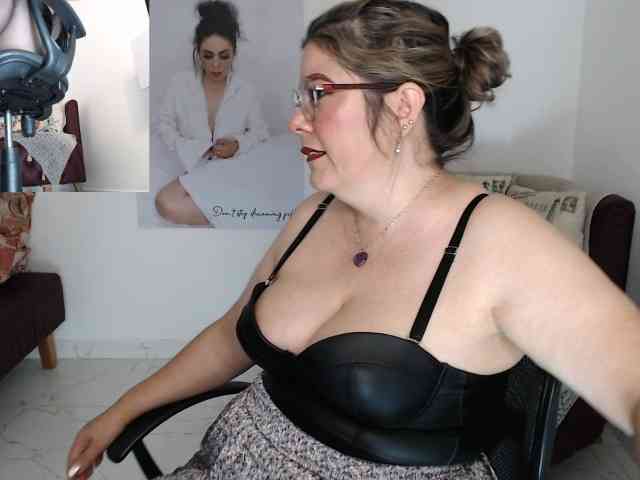 Diva-Hot82 webcam