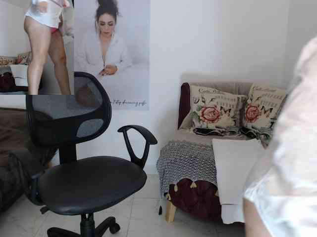Diva-Hot82 webcam
