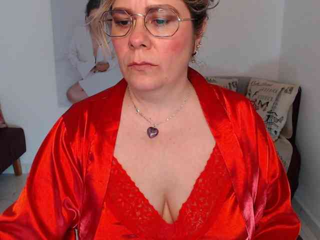 Diva-Hot82 webcam