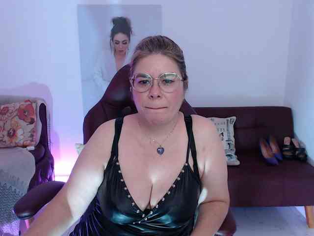 Diva-Hot82 webcam