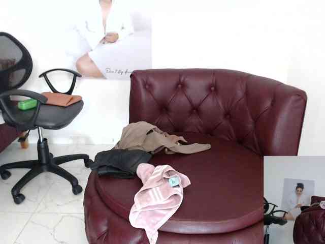 Diva-Hot82 webcam