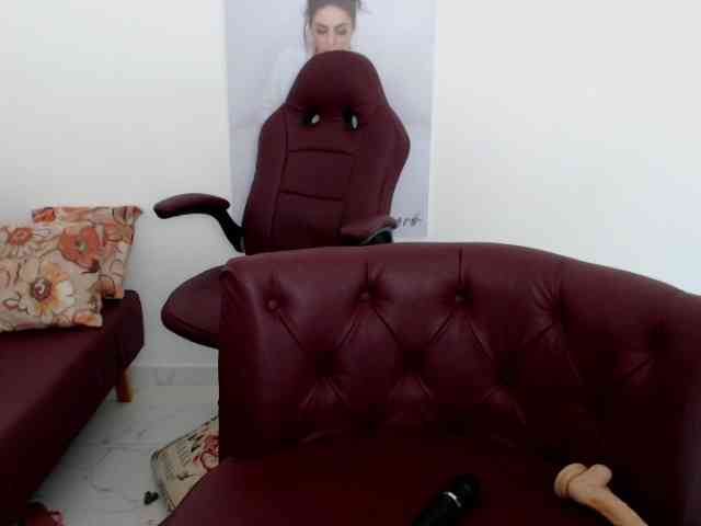 Diva-Hot82 webcam