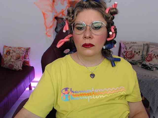 Diva-Hot82 Diva-Hot82