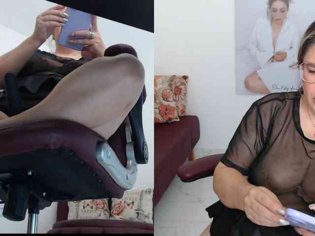 Diva-Hot82 webcam