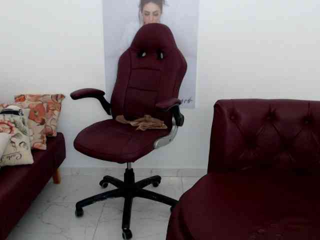 Diva-Hot82 webcam