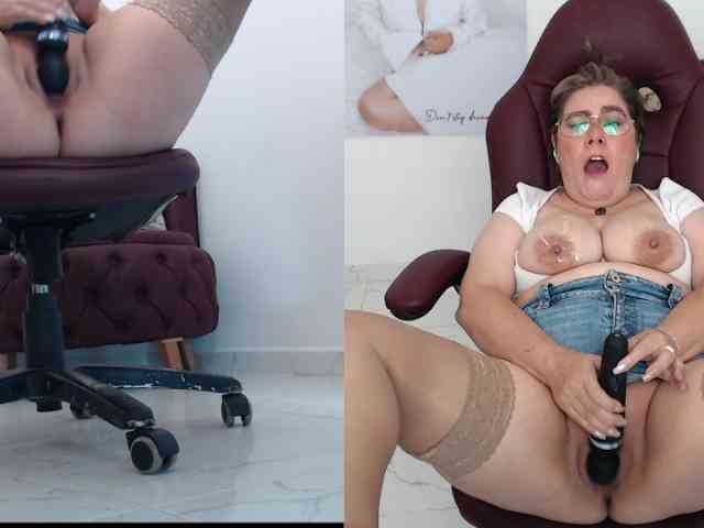 Diva-Hot82 webcam
