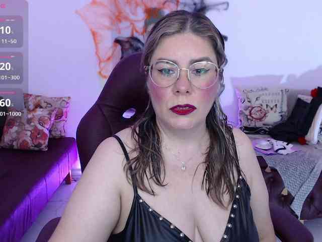 Diva-Hot82 Diva-Hot82