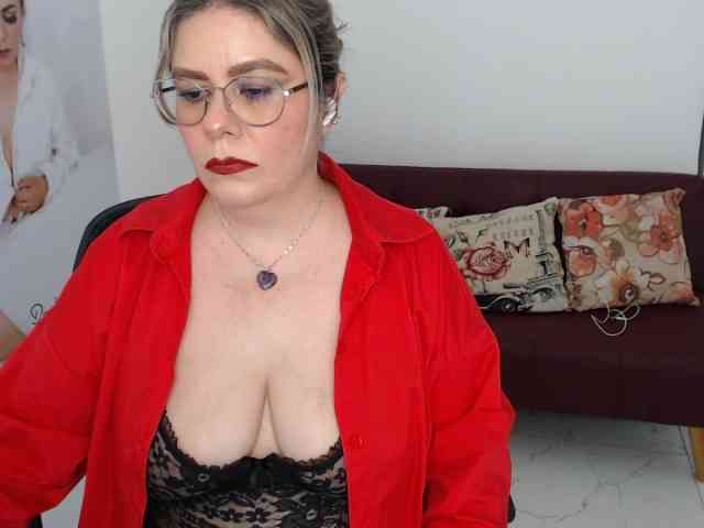 Diva-Hot82 webcam