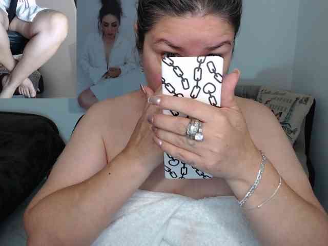Diva-Hot82 webcam