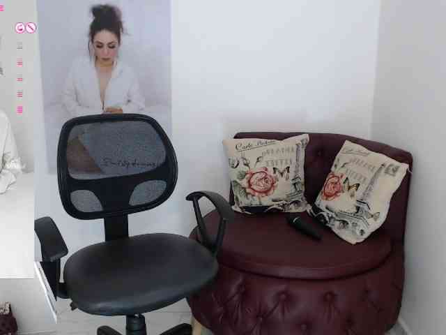 Diva-Hot82 webcam