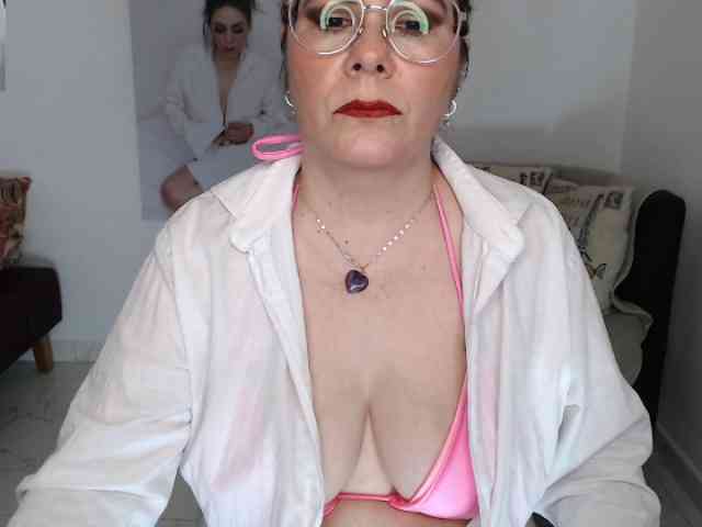 Diva-Hot82 webcam