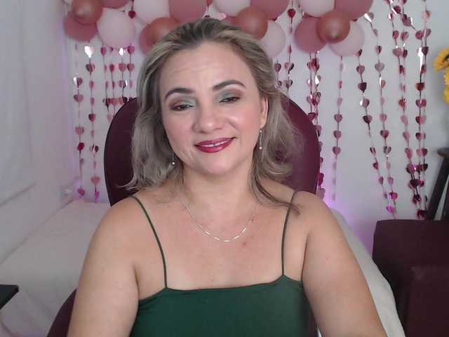ana-milf's BongaCams show and profile