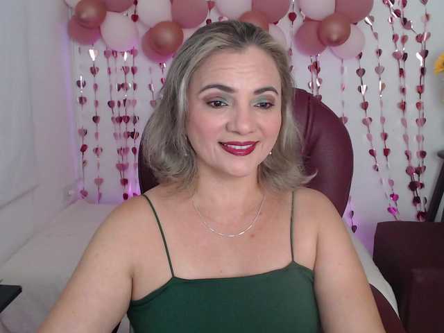 ana-milf's BongaCams show and profile