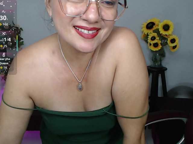 ana-milf's BongaCams show and profile