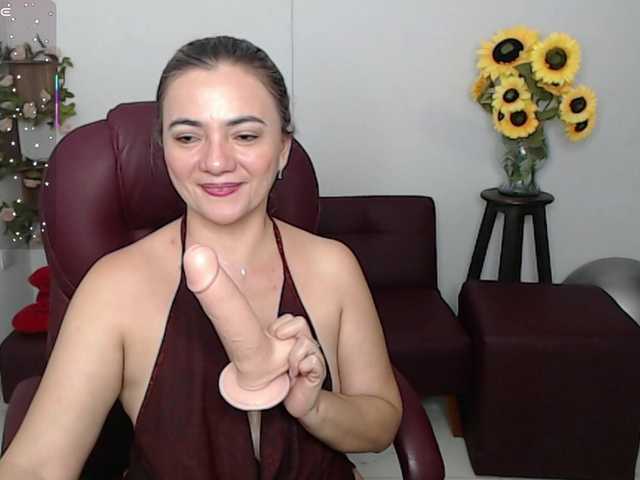 ana-milf's BongaCams show and profile