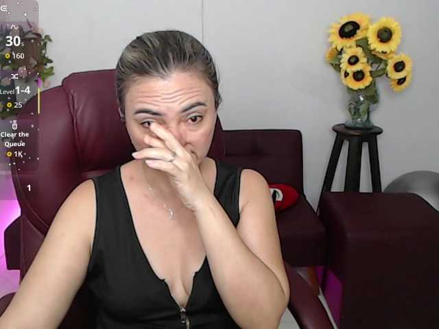 ana-milf's BongaCams show and profile