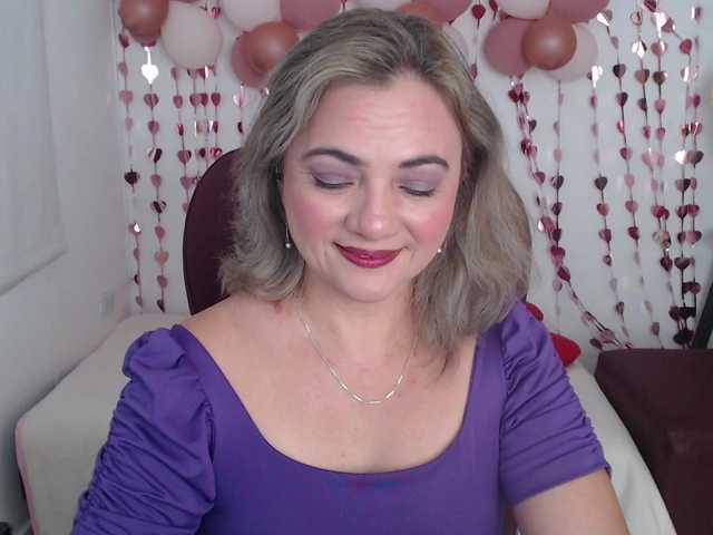 ana-milf's BongaCams show and profile