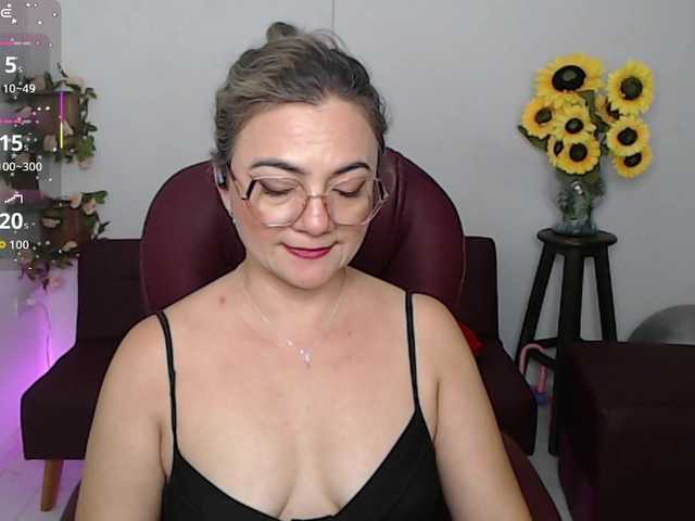 ana-milf live cam profile