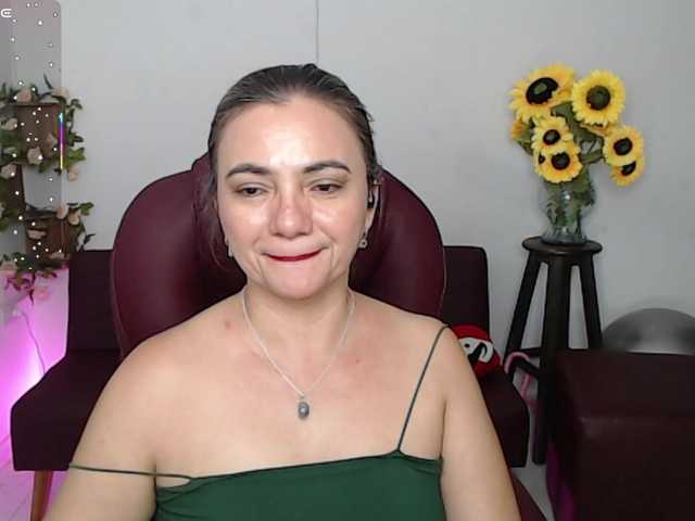 ana-milf's BongaCams show and profile