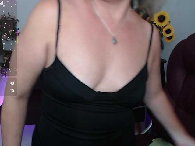 ana-milf's BongaCams show and profile