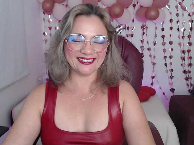 ana-milf's BongaCams show and profile