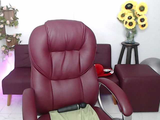 ana-milf's BongaCams show and profile