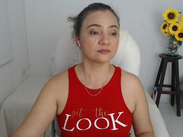 ana-milf's BongaCams show and profile