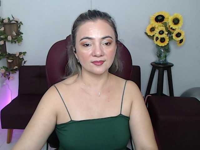 ana-milf's BongaCams show and profile