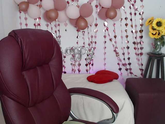 ana-milf's BongaCams show and profile