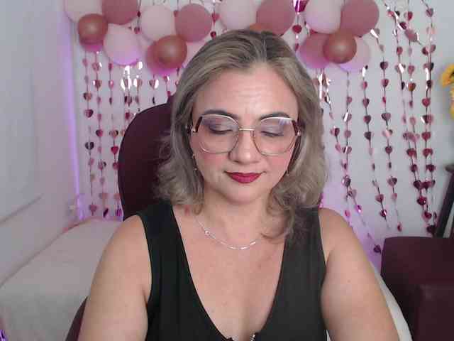 ana-milf webcam