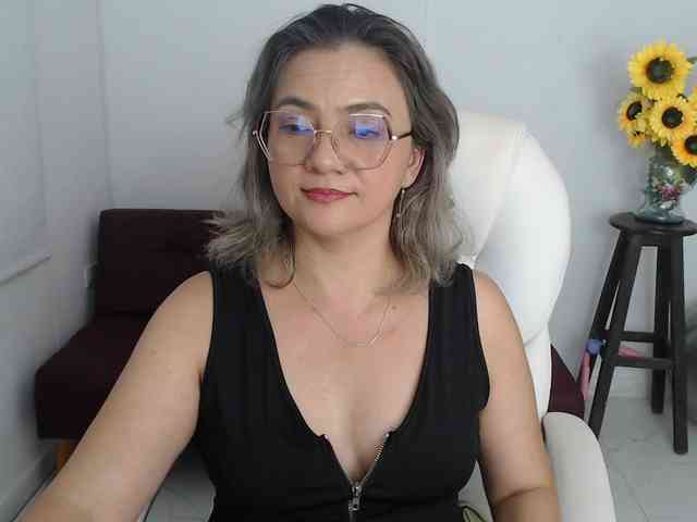 ana-milf webcam