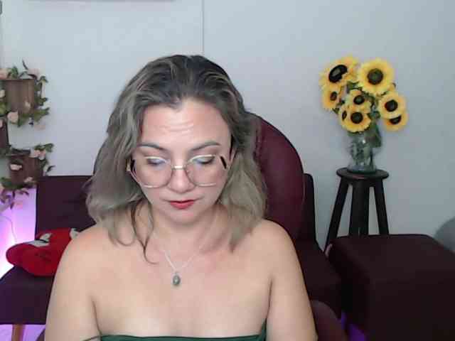 ana-milf webcam