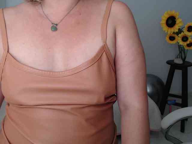 ana-milf webcam