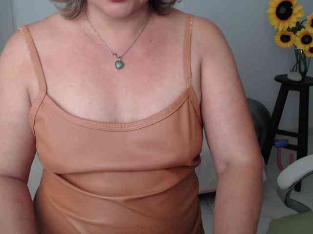 ana-milf webcam