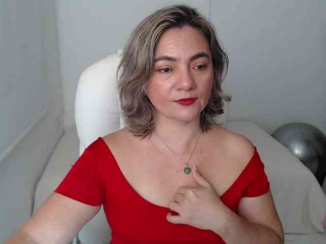 ana-milf webcam