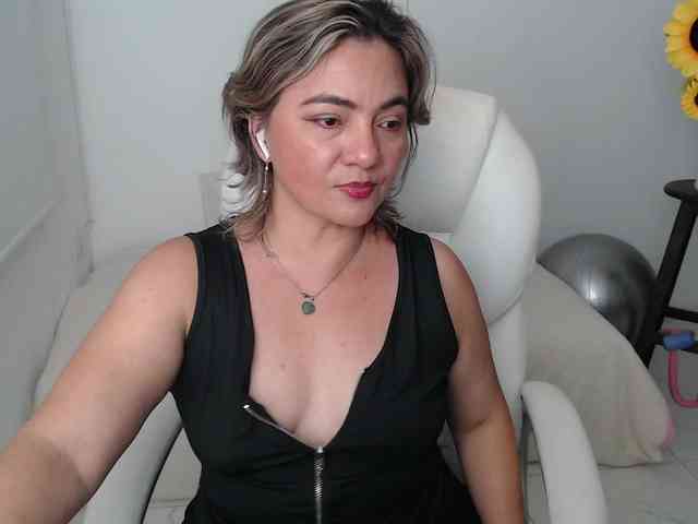 ana-milf webcam