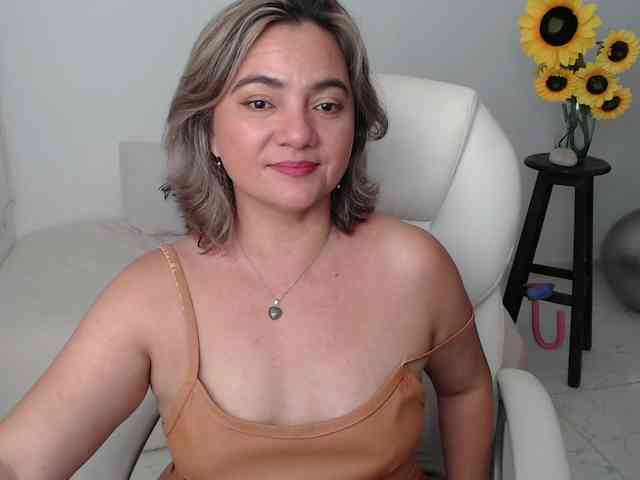 ana-milf webcam