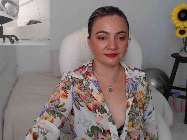 ana-milf webcam