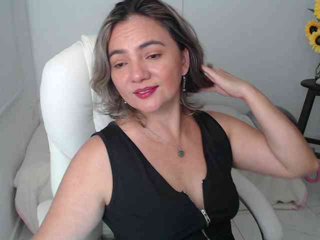 ana-milf webcam