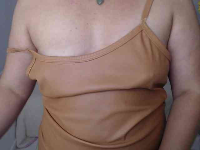 ana-milf webcam
