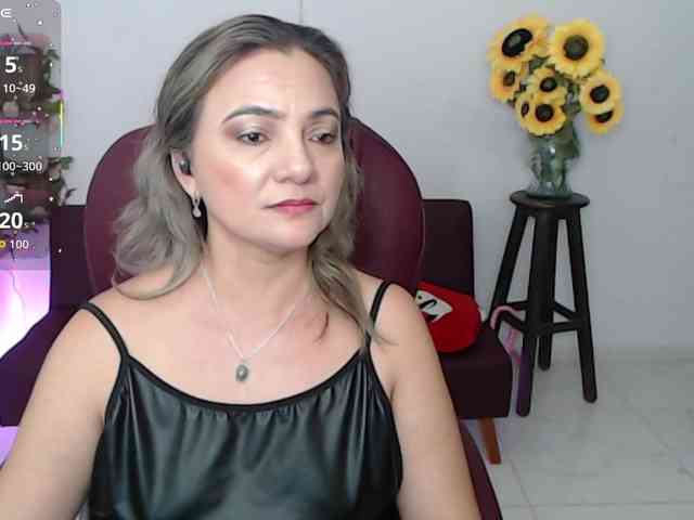 ana-milf webcam