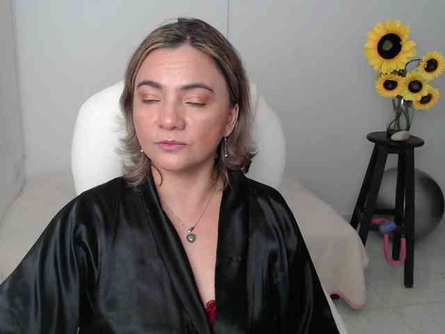 ana-milf webcam
