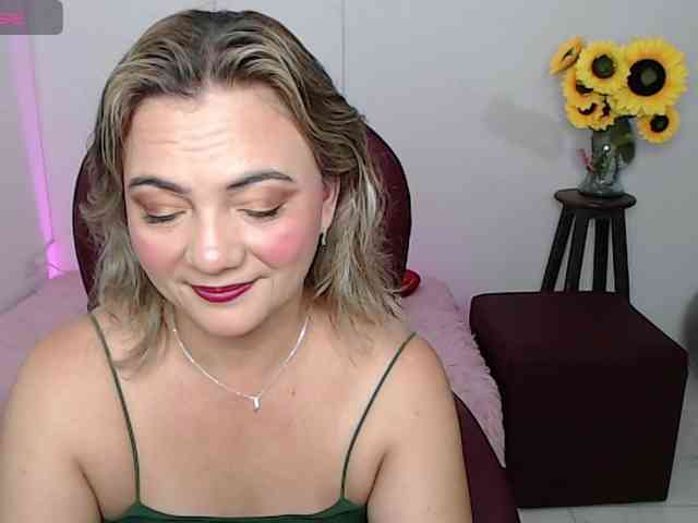 ana-milf webcam