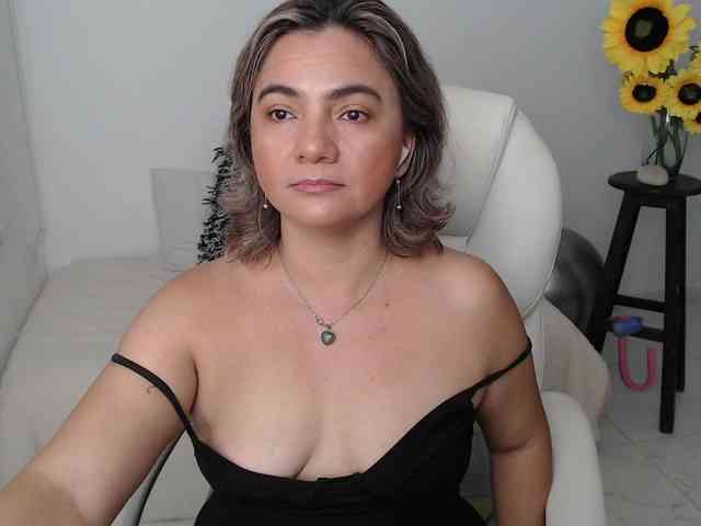 ana-milf webcam