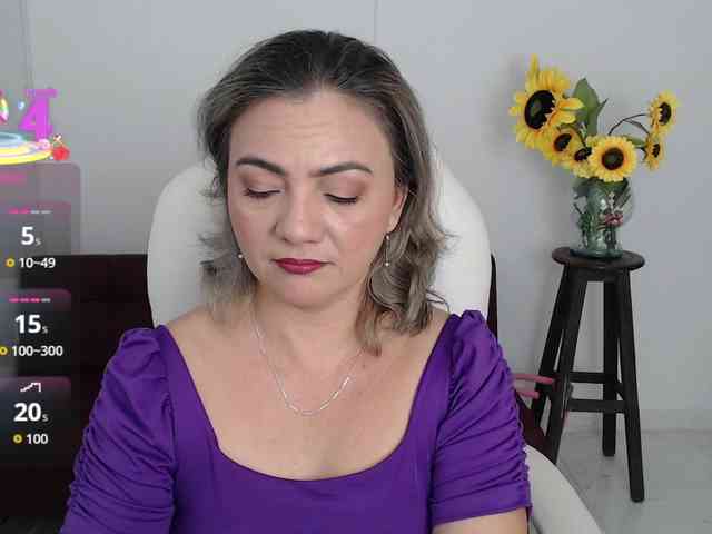 ana-milf Live Webcam on BongaCams