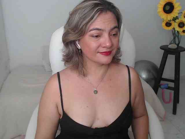 ana-milf webcam