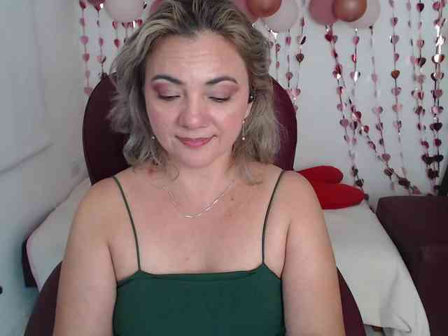 ana-milf webcam