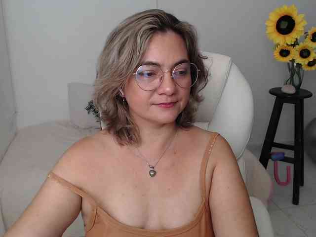 ana-milf webcam