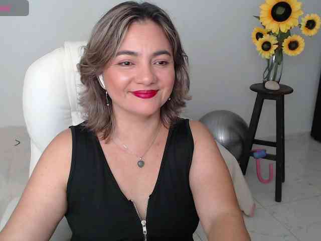 ana-milf webcam