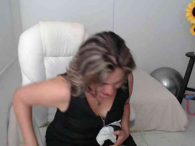 ana-milf webcam